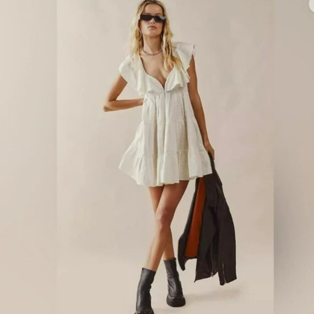 Free People Undone V Neck Ruffle Flutter Sleeves Off White Mini Dress Size L - Picture 2 of 16